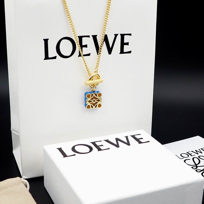 Loewe necklace 04lyx18